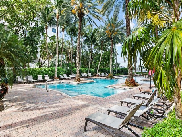 17100 N Bay Rd 1614, Sunny Isles Beach, FL 33160