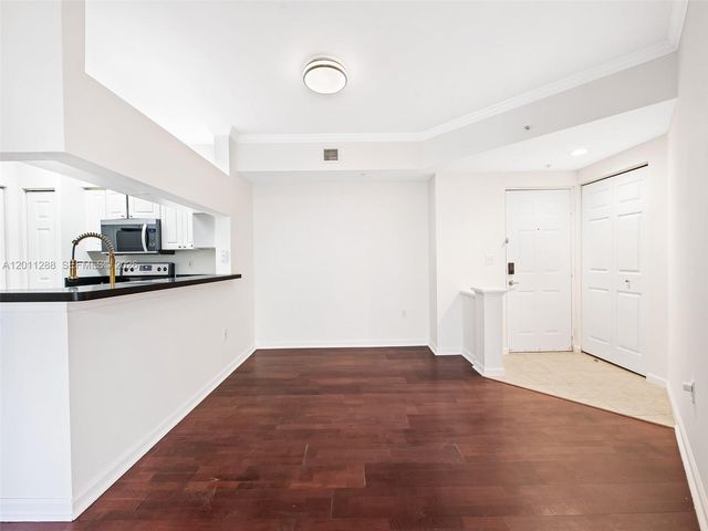 17100 N Bay Rd 1614, Sunny Isles Beach, FL 33160