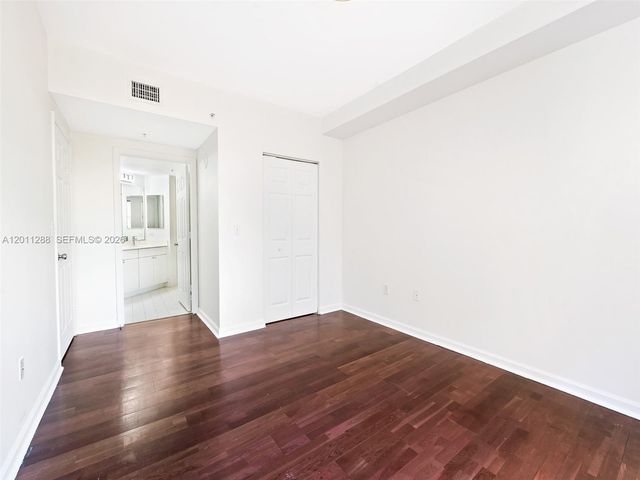 17100 N Bay Rd 1614, Sunny Isles Beach, FL 33160