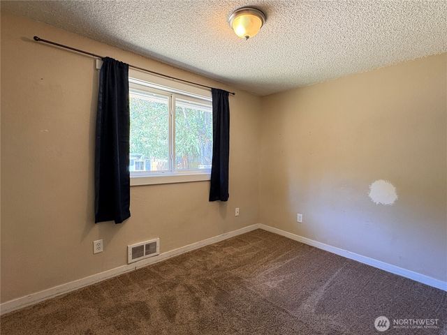 12006 218th Avenue Ct E, Bonney Lake, WA 98391