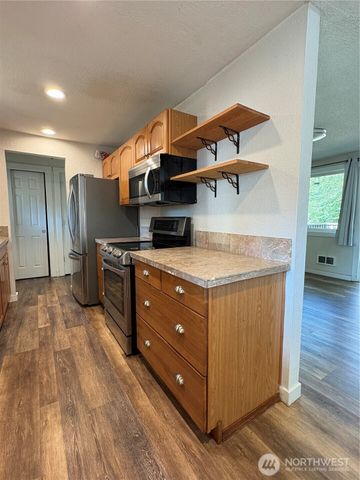 12006 218th Avenue Ct E, Bonney Lake, WA 98391