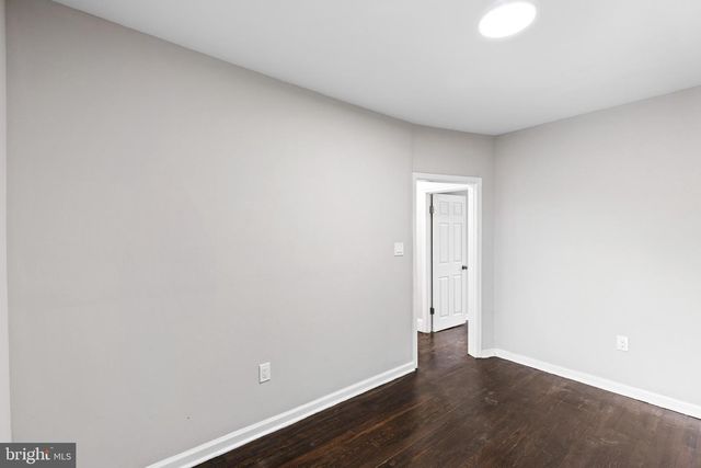 222 N HILTON ST, Baltimore, MD 21229
