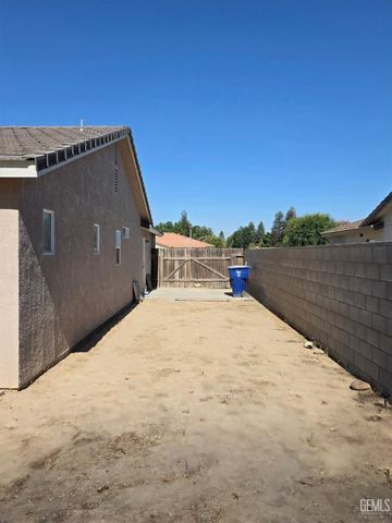 5403 Rockwell Drive, Bakersfield, CA 93308