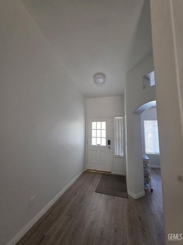 5403 Rockwell Drive, Bakersfield, CA 93308