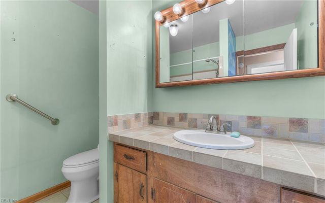 1551 Shellito LN, Suffolk, VA 23437