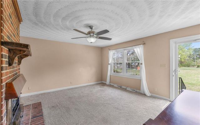 1551 Shellito LN, Suffolk, VA 23437