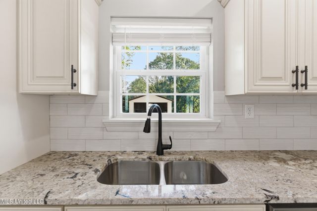 596 Cole Road, Hattiesburg, MS 39402