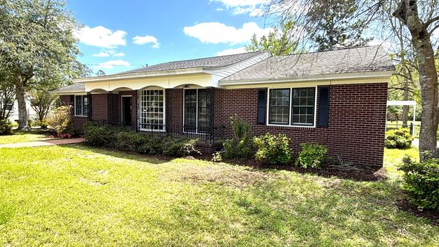 421 River Drive, Rowesville, SC 29133