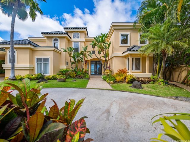 756 Mokulua Drive, Kailua, HI 96734