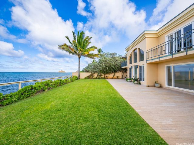 756 Mokulua Drive, Kailua, HI 96734