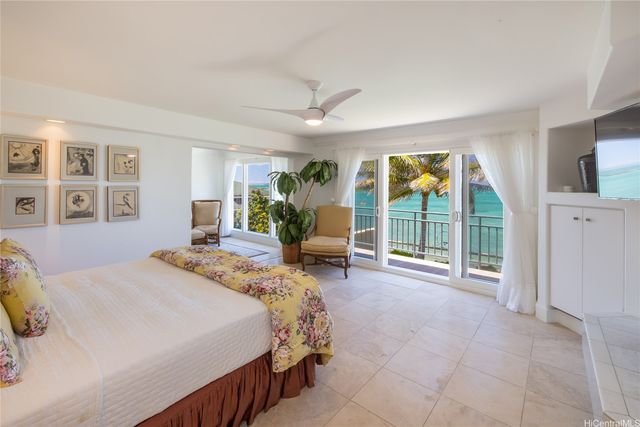 756 Mokulua Drive, Kailua, HI 96734