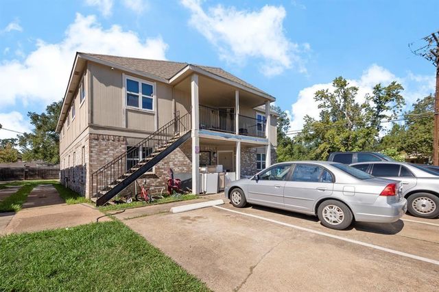700 Lyle W Avenue A, Cleveland, TX 77327