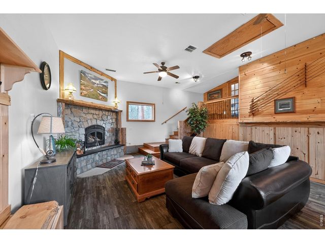 1502 Bald Mountain Dr, Livermore, CO 80536