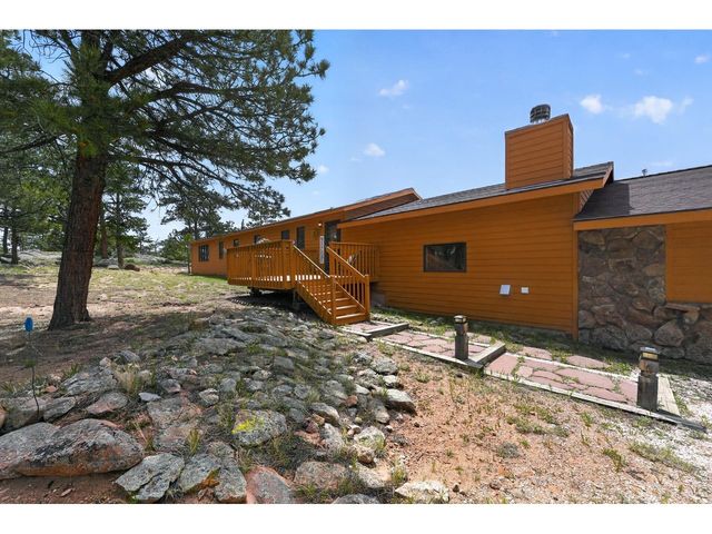 1502 Bald Mountain Dr, Livermore, CO 80536