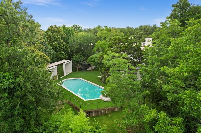 9930 Strait Lane, Dallas, TX 75220