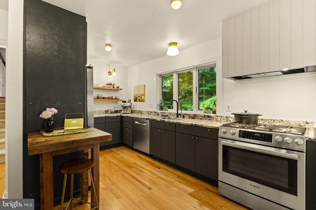 825 ELAINE CT, Alexandria, VA 22308