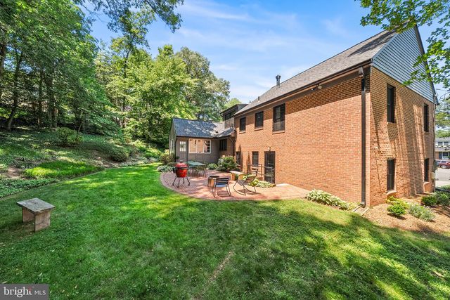 825 ELAINE CT, Alexandria, VA 22308