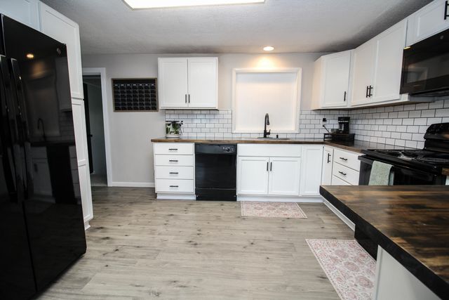 606 Millard Street, Three Rivers, MI 49093