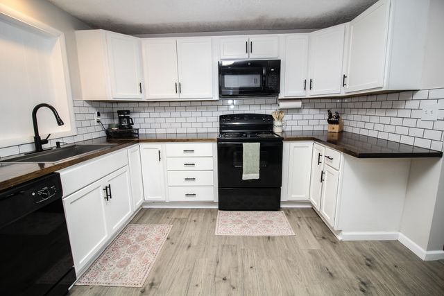 606 Millard Street, Three Rivers, MI 49093