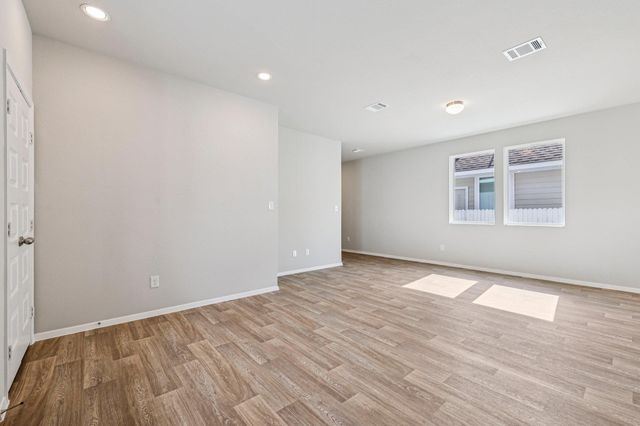 215 Cider Creek DR, Elgin, TX 78621