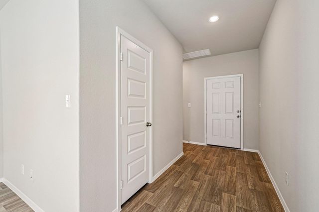 215 Cider Creek DR, Elgin, TX 78621