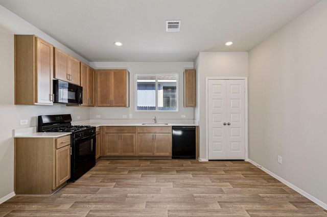 215 Cider Creek DR, Elgin, TX 78621