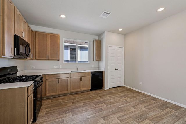 215 Cider Creek DR, Elgin, TX 78621