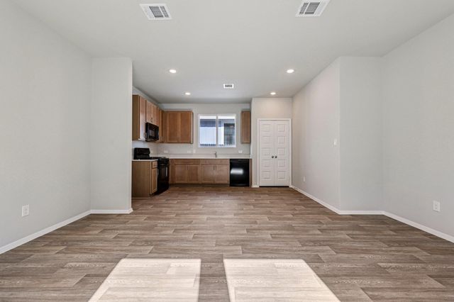 215 Cider Creek DR, Elgin, TX 78621