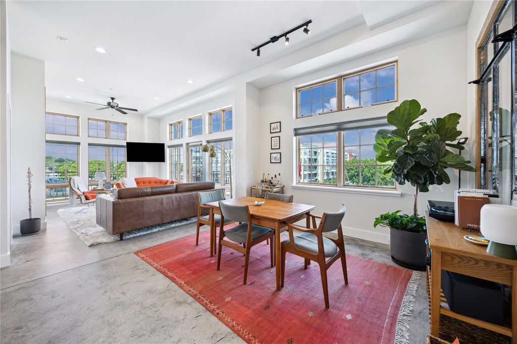 2235 E 6th ST 301, Austin, TX 78702