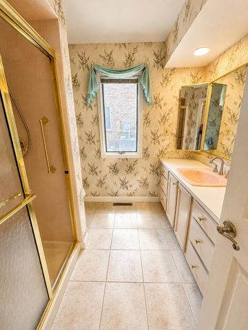 3519 Bob White Circle, Valparaiso, IN 46383