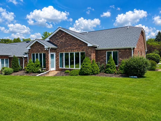 3519 Bob White Circle, Valparaiso, IN 46383