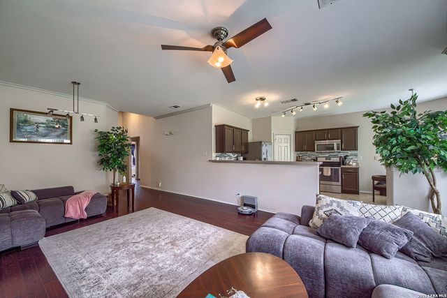 606 WINDMORE CT, San Antonio, TX 78258
