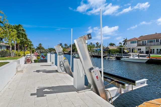 3750 NE 26TH Avenue, Lighthouse Point, FL 33064