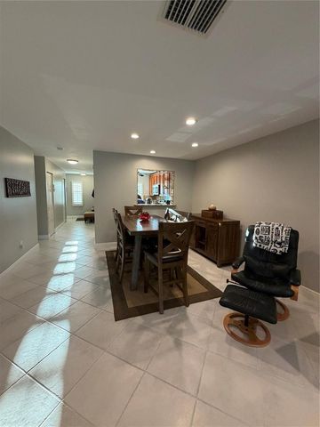 21217 Lago Circle 6-j, Boca Raton, FL 33433