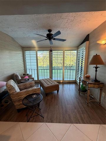 21217 Lago Circle 6-j, Boca Raton, FL 33433