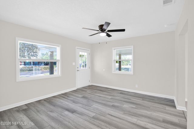 5130 CORSAIR Avenue, Jacksonville, FL 32244