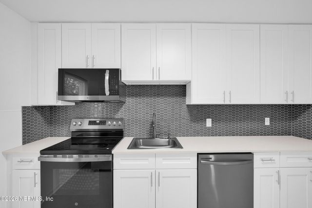 5130 CORSAIR Avenue, Jacksonville, FL 32244