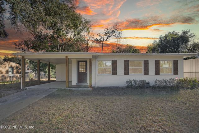 5130 CORSAIR Avenue, Jacksonville, FL 32244