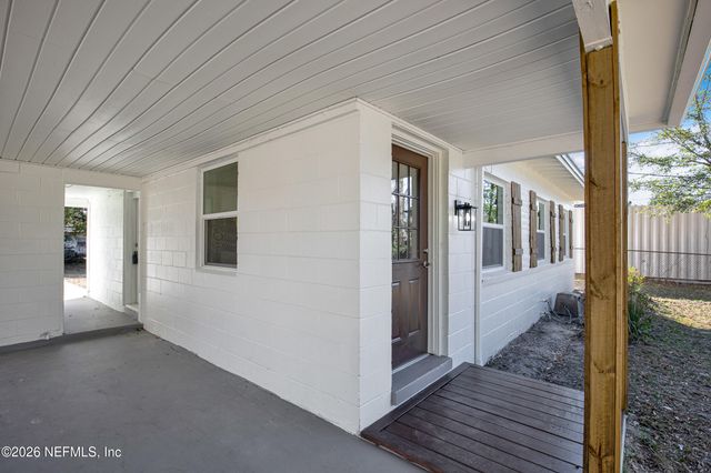 5130 CORSAIR Avenue, Jacksonville, FL 32244