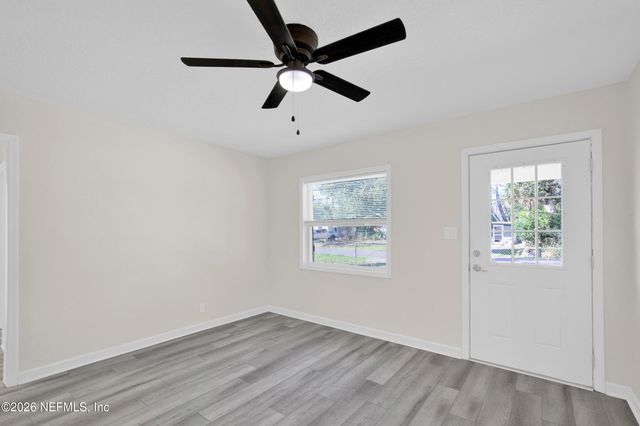 5130 CORSAIR Avenue, Jacksonville, FL 32244