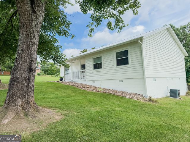 3905 Hunt Drive, Gainesville, GA 30507