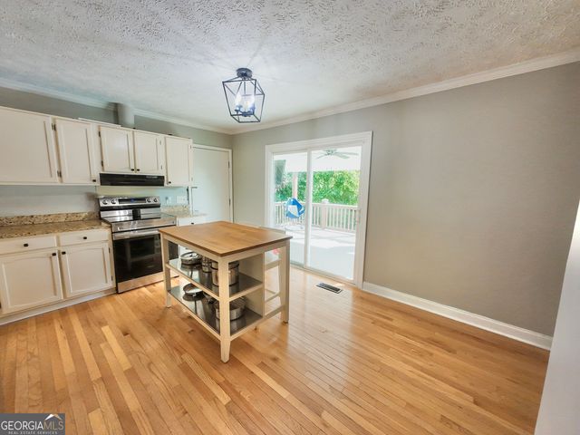 3905 Hunt Drive, Gainesville, GA 30507