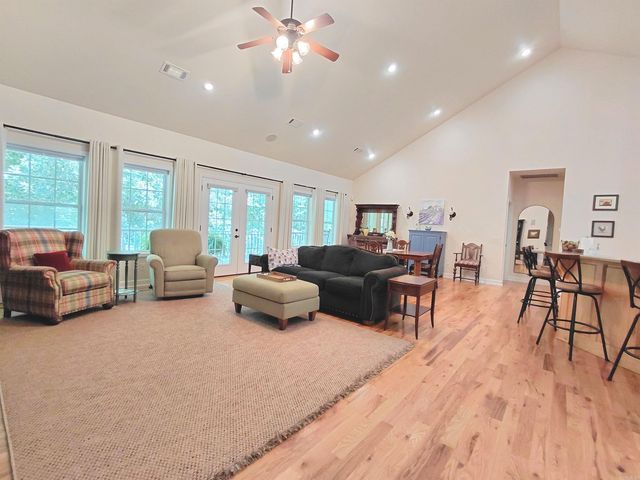 531 San Felipe Road, Hot Springs, AR 71909