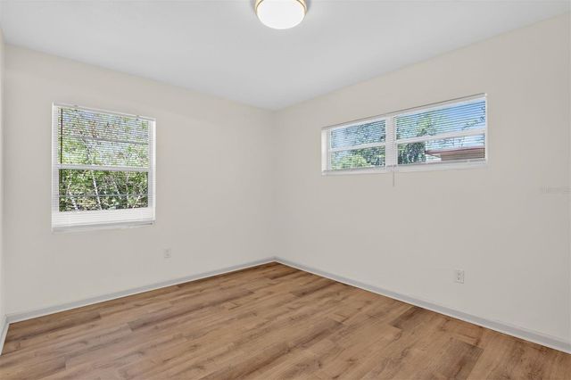 1302 NE 14TH TERRACE, Gainesville, FL 32601