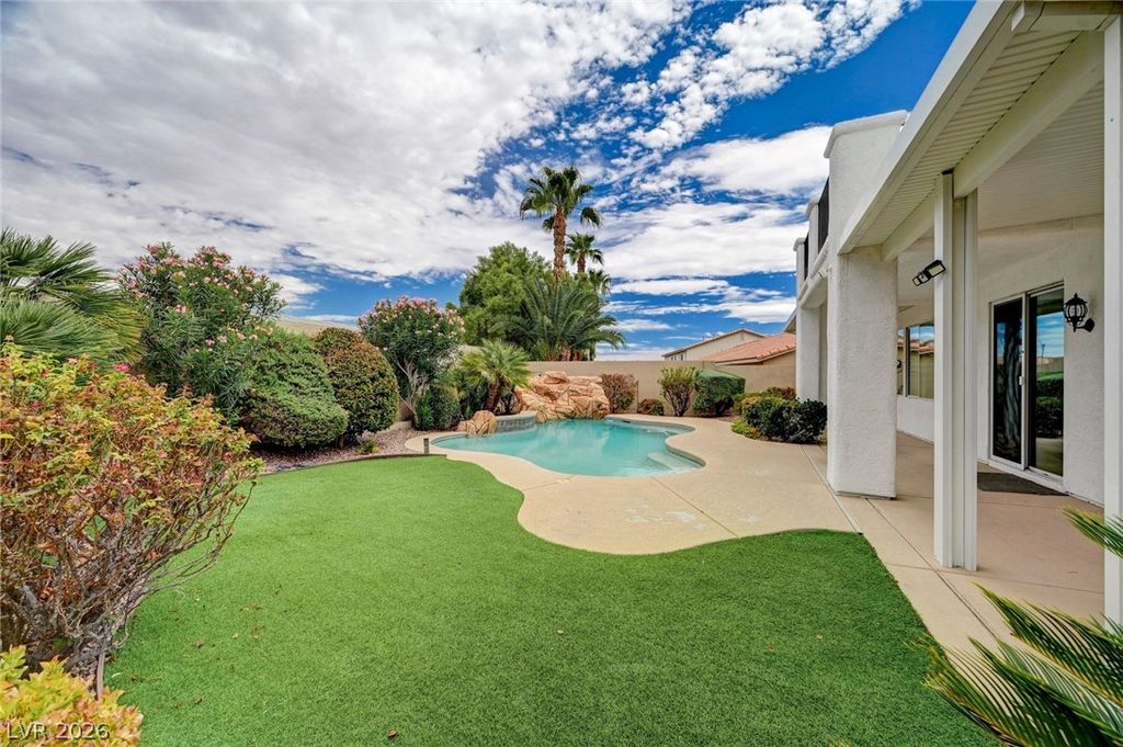 1520 Barrington Oaks Street, North Las Vegas, NV 89084 — photo 2