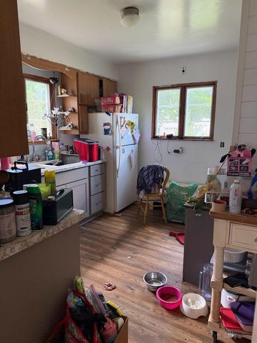 169 N MAIN STREET, Clintonville, WI 54929