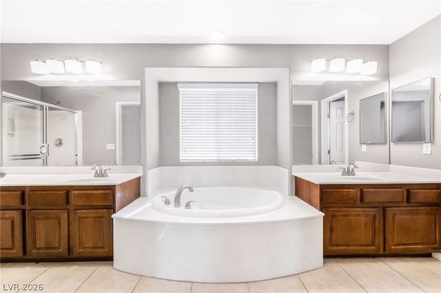 11242 Villa Trentino Court, Las Vegas, NV 89141