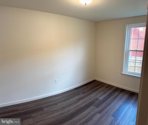 10 NEWLINVILLE RD, Coatesville, PA 19320
