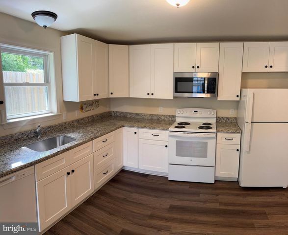 10 NEWLINVILLE RD, Coatesville, PA 19320