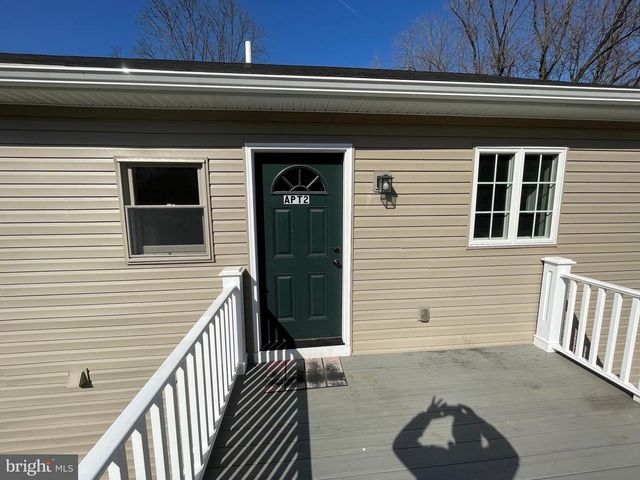 10 NEWLINVILLE RD, Coatesville, PA 19320